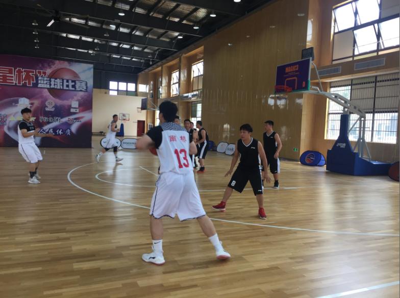 上海市社區(qū)<a href=http://m.hjlhqqhx.cn target=_blank class=infotextkey>健身</a>俱樂(lè)部 上海市社區(qū)<a href=http://m.hjlhqqhx.cn target=_blank class=infotextkey>健身</a>俱樂(lè)部