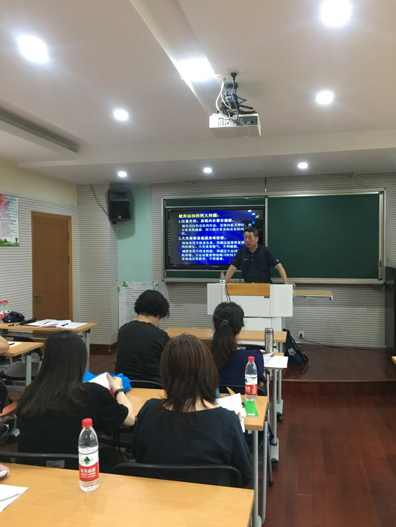 上海市社區(qū)<a href=http://m.hjlhqqhx.cn target=_blank class=infotextkey>健身</a>俱樂部