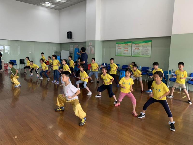 上海市社區(qū)<a href=http://m.hjlhqqhx.cn target=_blank class=infotextkey>健身</a>俱樂部