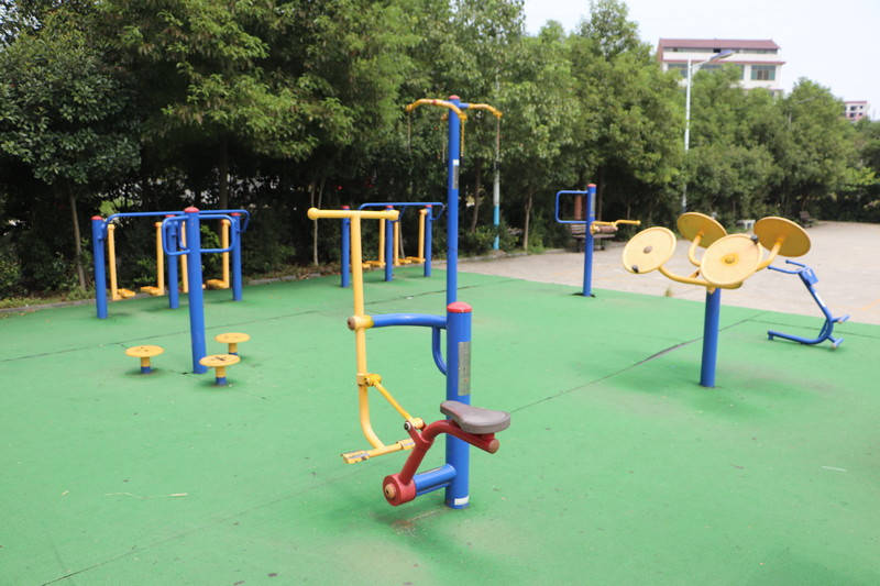 公益體彩在你身邊:邵陽(yáng)雨溪社區(qū)——搭起老百姓身邊的<a href=http://m.hjlhqqhx.cn target=_blank class=infotextkey>健身</a>廣場(chǎng) 公益體彩在你身邊:邵陽(yáng)雨溪社區(qū)——搭起老百姓身邊的<a href=http://m.hjlhqqhx.cn target=_blank class=infotextkey>健身</a>廣場(chǎng)