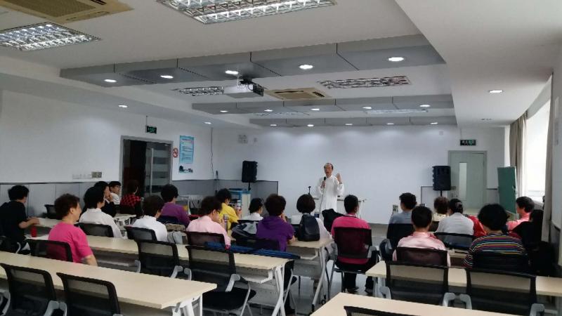 上海市社區(qū)<a href=http://m.hjlhqqhx.cn target=_blank class=infotextkey>健身</a>俱樂部