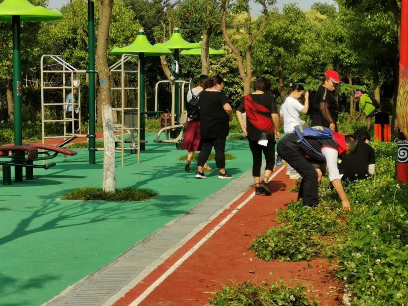 上海市社區(qū)<a href=http://m.hjlhqqhx.cn target=_blank class=infotextkey>健身</a>俱樂(lè)部