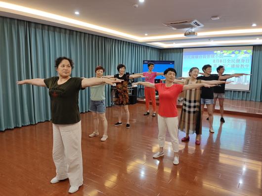 上海市社區(qū)<a href=http://m.hjlhqqhx.cn target=_blank class=infotextkey>健身</a>俱樂(lè)部