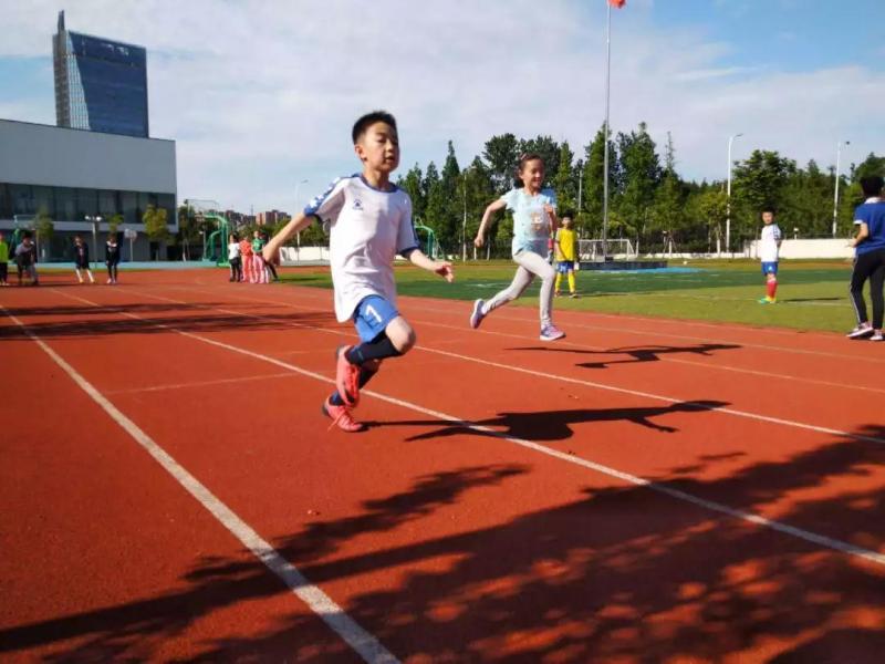 上海市社區(qū)<a href=http://m.hjlhqqhx.cn target=_blank class=infotextkey>健身</a>俱樂部