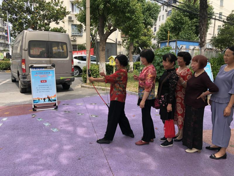 上海市社區(qū)<a href=http://m.hjlhqqhx.cn target=_blank class=infotextkey>健身</a>俱樂部