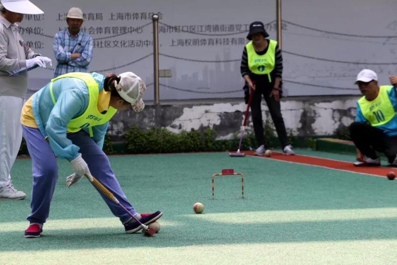 上海市社區(qū)<a href=http://m.hjlhqqhx.cn target=_blank class=infotextkey>健身</a>俱樂(lè)部