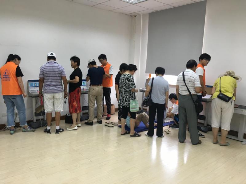 上海市社區(qū)<a href=http://m.hjlhqqhx.cn target=_blank class=infotextkey>健身</a>俱樂(lè)部