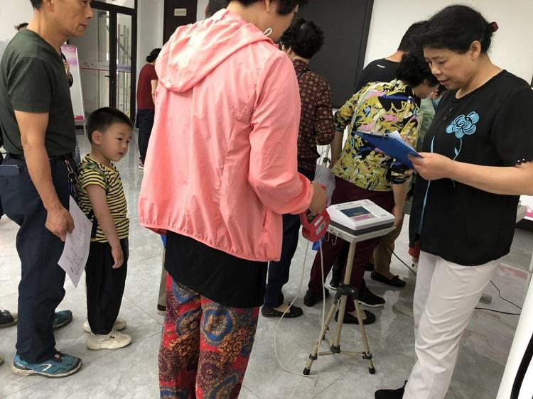 上海市社區(qū)<a href=http://m.hjlhqqhx.cn target=_blank class=infotextkey>健身</a>俱樂部