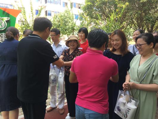 上海市社區(qū)<a href=http://m.hjlhqqhx.cn target=_blank class=infotextkey>健身</a>俱樂部