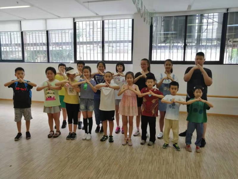 上海市社區(qū)<a href=http://m.hjlhqqhx.cn target=_blank class=infotextkey>健身</a>俱樂(lè)部