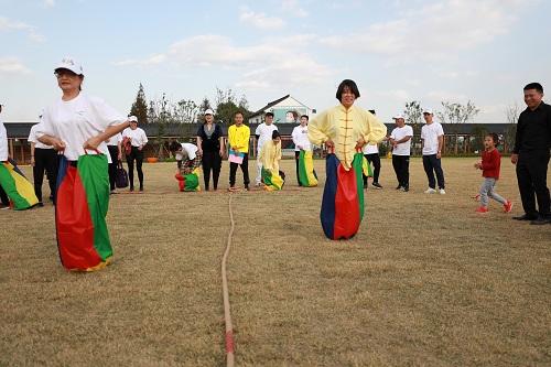 上海市社區(qū)<a href=http://m.hjlhqqhx.cn target=_blank class=infotextkey>健身</a>俱樂部