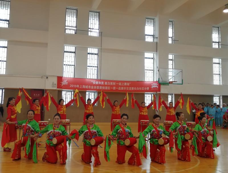 上海市社區(qū)<a href=http://m.hjlhqqhx.cn target=_blank class=infotextkey>健身</a>俱樂(lè)部