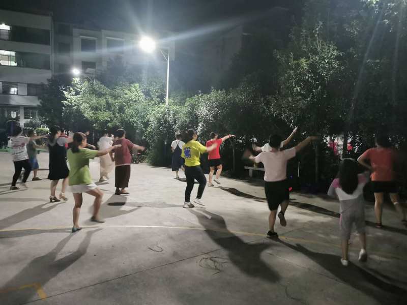 公益體彩在你身邊:邵陽雨溪社區(qū)——搭起老百姓身邊的<a href=http://m.hjlhqqhx.cn target=_blank class=infotextkey>健身</a>廣場(chǎng) 公益體彩在你身邊:邵陽雨溪社區(qū)——搭起老百姓身邊的<a href=http://m.hjlhqqhx.cn target=_blank class=infotextkey>健身</a>廣場(chǎng)