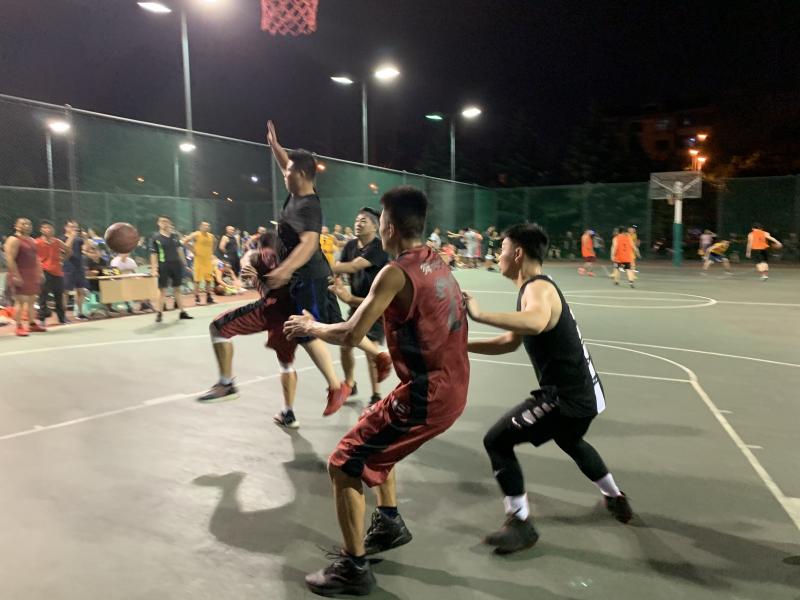 上海市社區(qū)<a href=http://m.hjlhqqhx.cn target=_blank class=infotextkey>健身</a>俱樂部