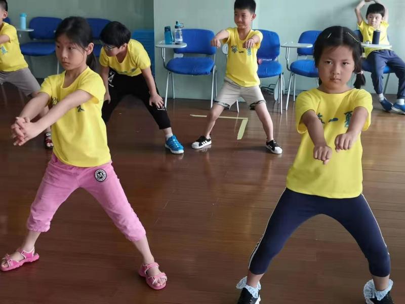 上海市社區(qū)<a href=http://m.hjlhqqhx.cn target=_blank class=infotextkey>健身</a>俱樂部