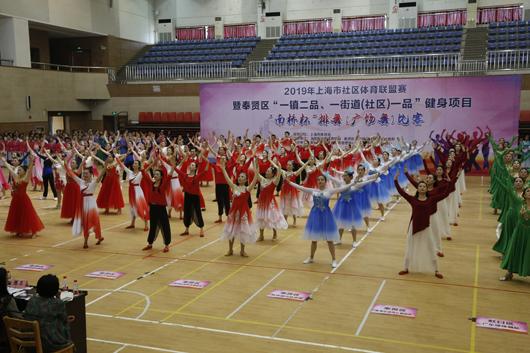 上海市社區(qū)<a href=http://m.hjlhqqhx.cn target=_blank class=infotextkey>健身</a>俱樂(lè)部 上海市社區(qū)<a href=http://m.hjlhqqhx.cn target=_blank class=infotextkey>健身</a>俱樂(lè)部