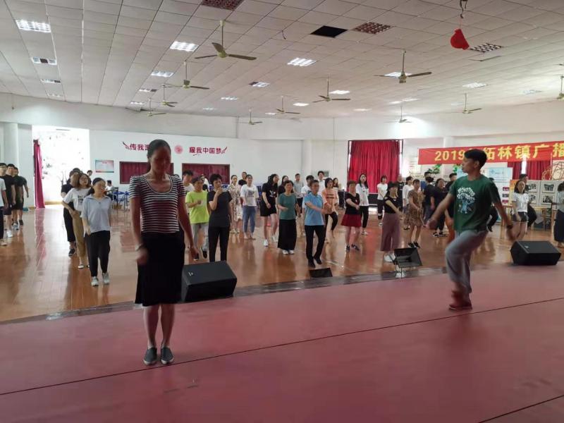 上海市社區(qū)<a href=http://m.hjlhqqhx.cn target=_blank class=infotextkey>健身</a>俱樂部