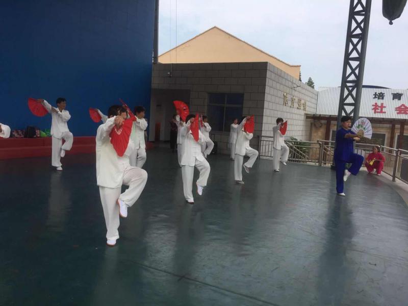 上海市社區(qū)<a href=http://m.hjlhqqhx.cn target=_blank class=infotextkey>健身</a>俱樂部