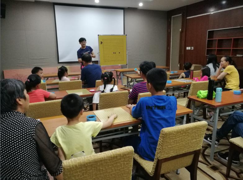 上海市社區(qū)<a href=http://m.hjlhqqhx.cn target=_blank class=infotextkey>健身</a>俱樂部