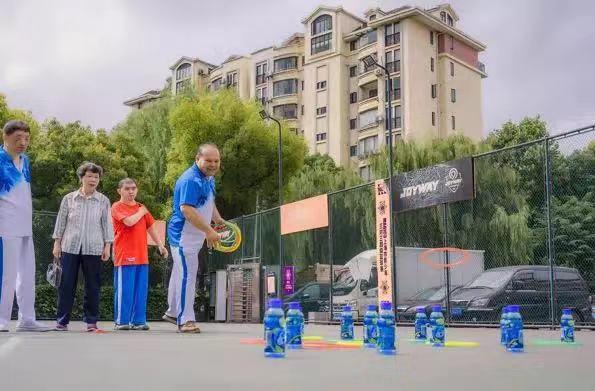 上海市社區(qū)<a href=http://m.hjlhqqhx.cn target=_blank class=infotextkey>健身</a>俱樂部