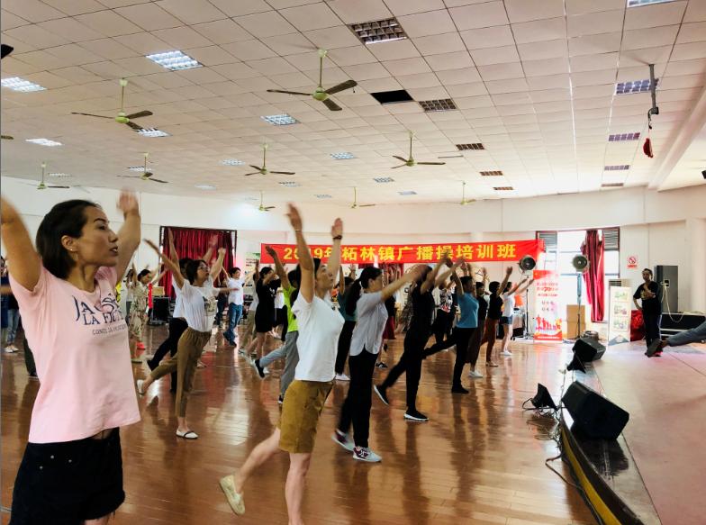 上海市社區(qū)<a href=http://m.hjlhqqhx.cn target=_blank class=infotextkey>健身</a>俱樂部