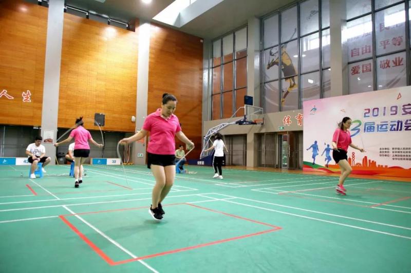 上海市社區(qū)<a href=http://m.hjlhqqhx.cn target=_blank class=infotextkey>健身</a>俱樂部 上海市社區(qū)<a href=http://m.hjlhqqhx.cn target=_blank class=infotextkey>健身</a>俱樂部