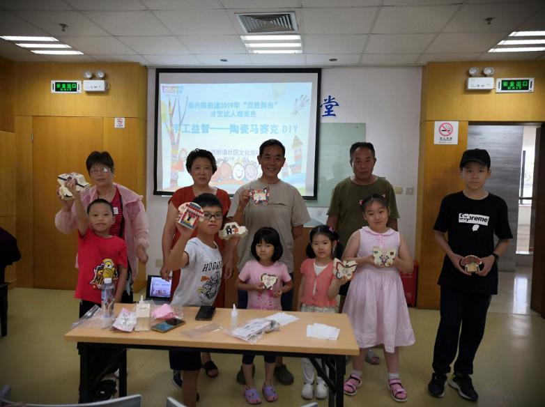 上海市社區(qū)<a href=http://m.hjlhqqhx.cn target=_blank class=infotextkey>健身</a>俱樂部 上海市社區(qū)<a href=http://m.hjlhqqhx.cn target=_blank class=infotextkey>健身</a>俱樂部