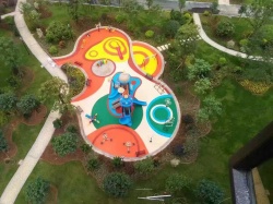 廣東某小區(qū)EPDM運(yùn)動(dòng)場(chǎng)地_游樂設(shè)施工程案例_廣東