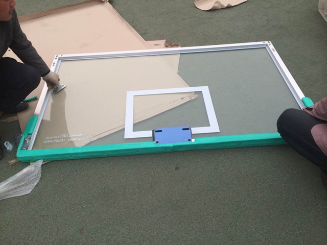 GYTY-A008移動(dòng)式綠色單臂籃球架