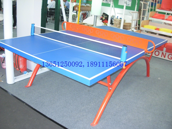 老國(guó)標(biāo)室外乒乓球臺(tái)