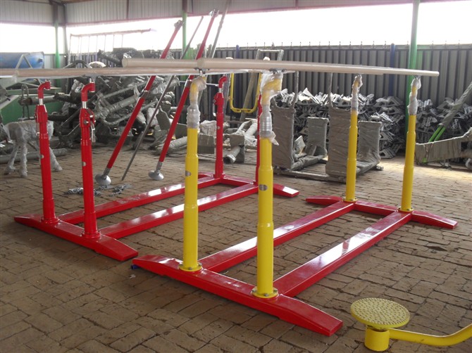 高級雙杠、軍用雙杠、地埋雙杠