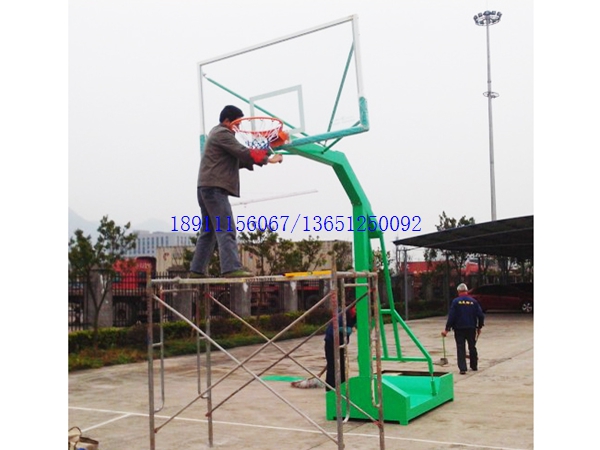 移動籃球架