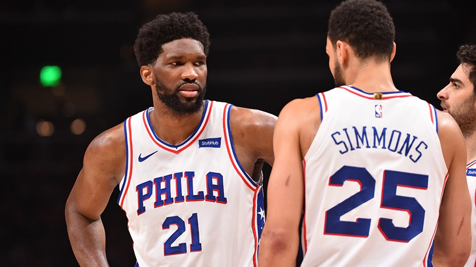 【NBA】差距！在西蒙斯鬧劇同時(shí)，他卻帶傷作戰(zhàn)