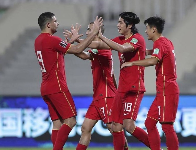 【12強(qiáng)賽】3比2絕殺越南！武磊勤王兩球助國(guó)足收獲首勝
