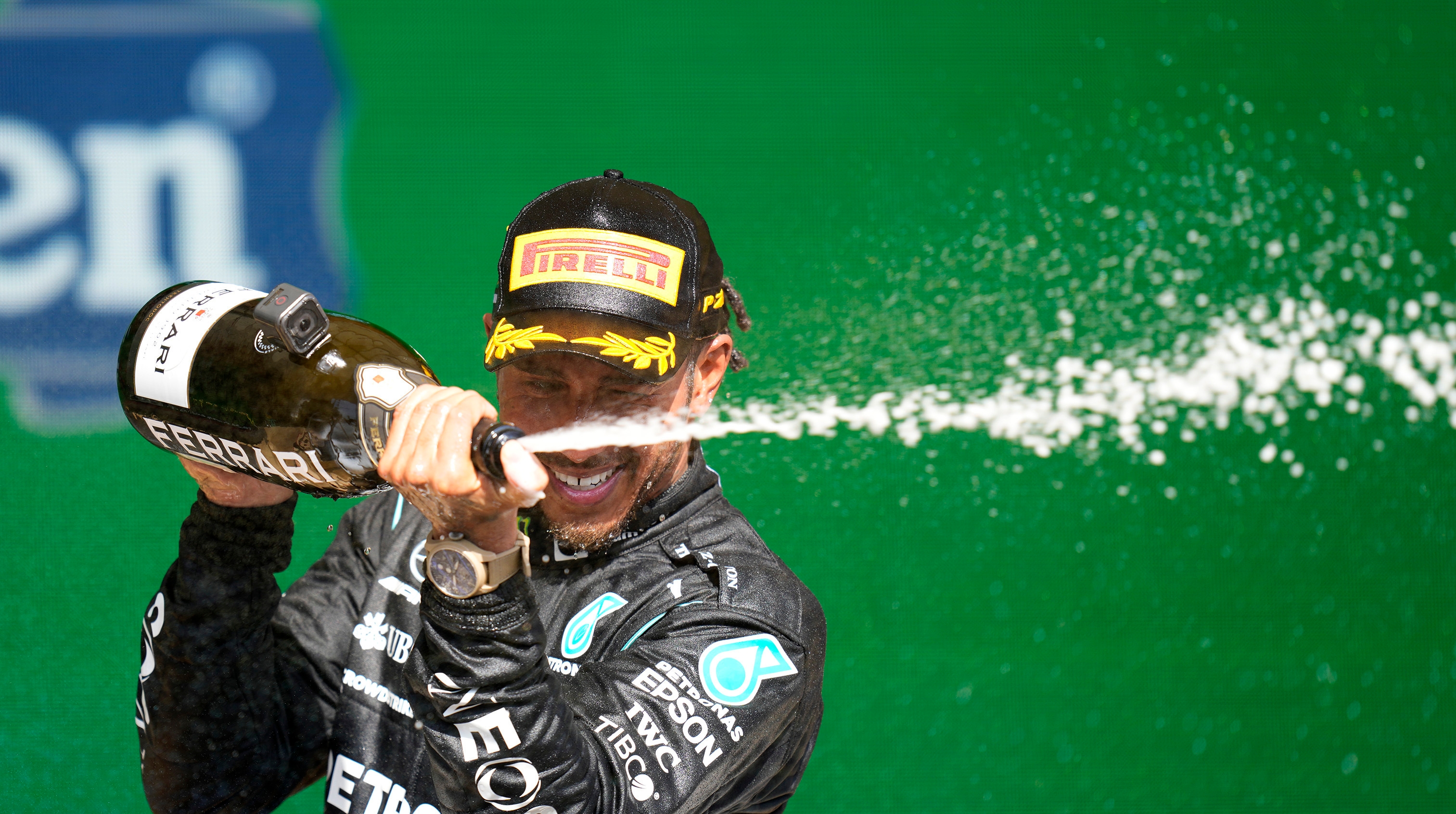 【F1】漢密爾頓大逆轉(zhuǎn) 問鼎F1巴西大獎賽