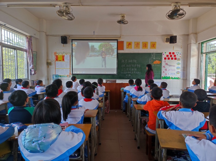2021年秋季學(xué)期神灣神舟學(xué)校開展防性侵主題教育活動(dòng) (3).jpg
