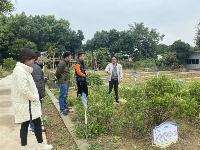 寒冷冬日迎暖陽，領(lǐng)導(dǎo)視察暖人心