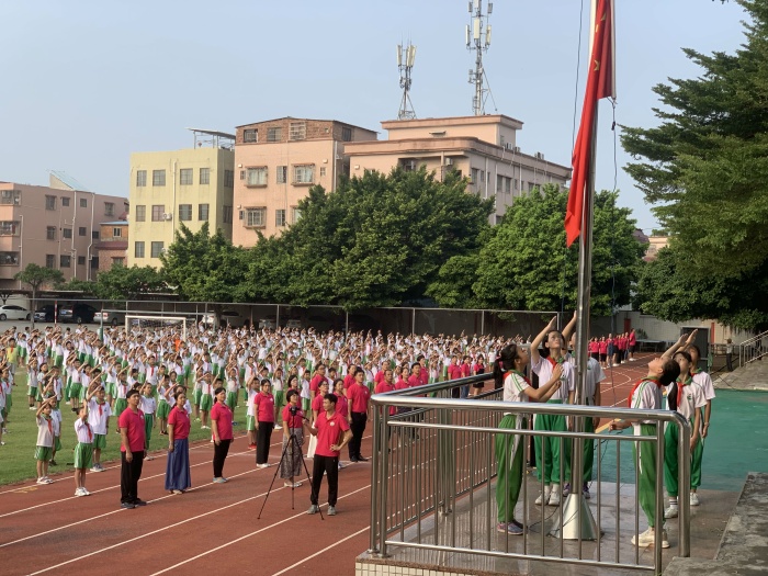 祖國(guó)萬(wàn)歲 強(qiáng)國(guó)有我