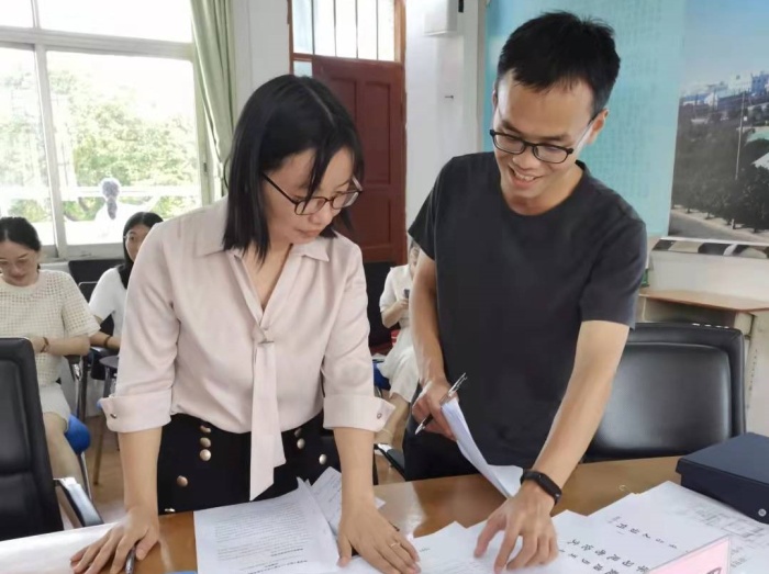 課題開拓思路，專業(yè)引領(lǐng)成長(zhǎng)