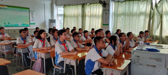 勿忘國恥，吾輩自強