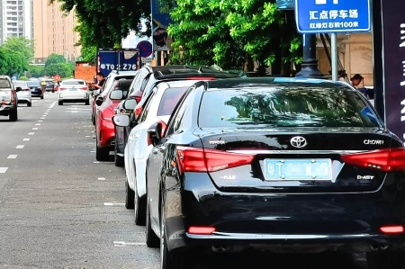 解決停車難，中山小欖將實(shí)行公共車位停車收費(fèi)