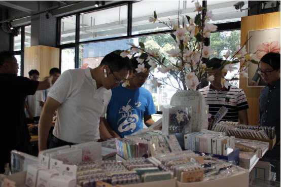 1566057678(1).png 1566057678(1).png