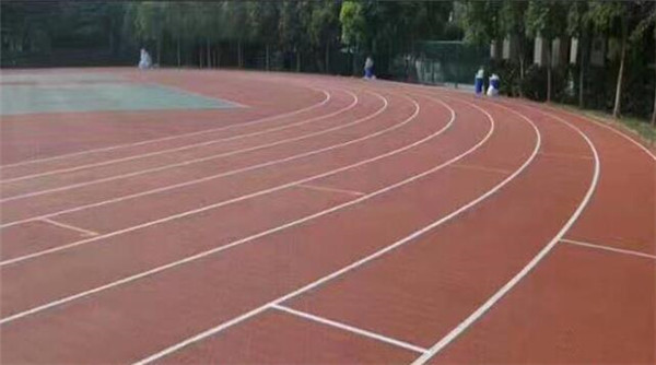 預(yù)制式環(huán)保橡膠卷材跑道