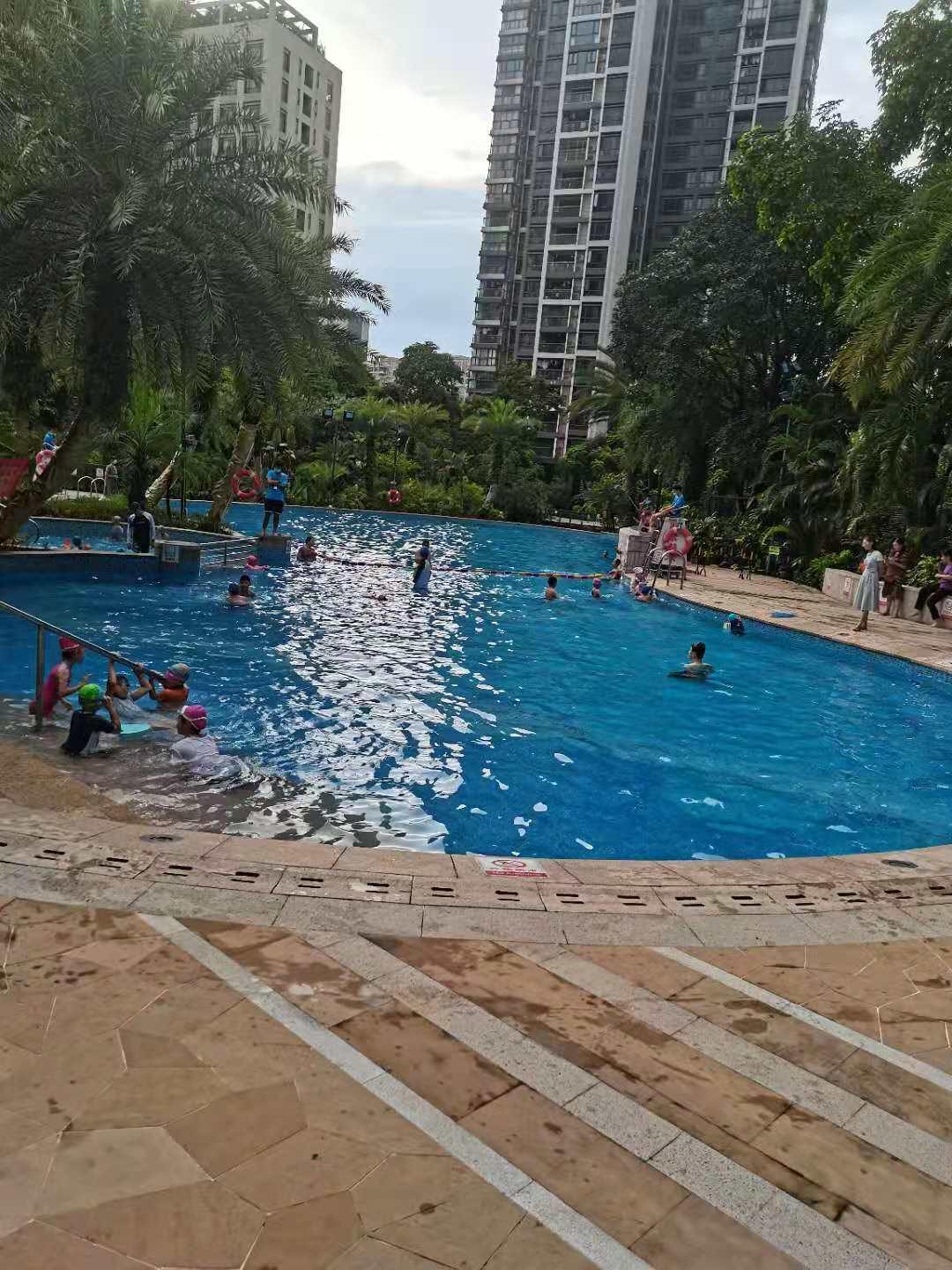 萬(wàn)科錦尚蓬萊游泳池