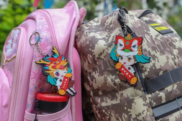 愛不釋手！火炬開發(fā)區(qū)博凱小學“明星同學”閃亮登場