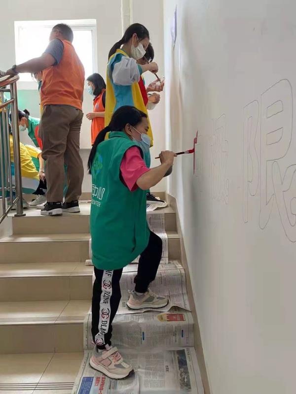 慶建黨百年，學(xué)雷鋒精神