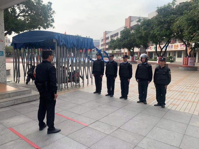 第五小學(xué)開(kāi)展反恐防暴演練