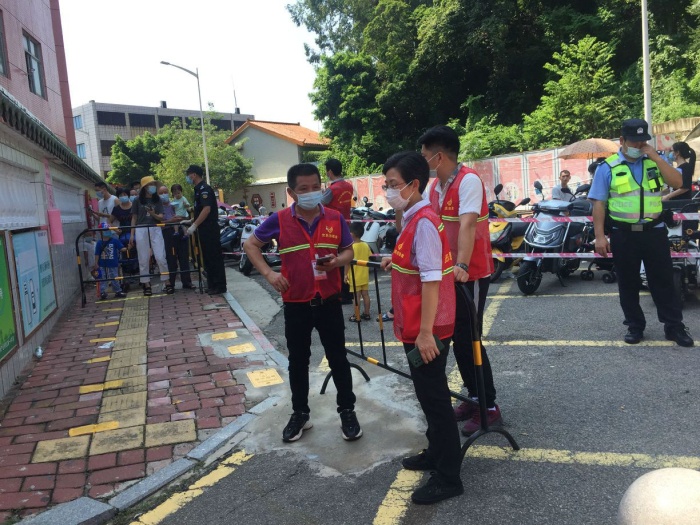 疫情緊，不休假，挺在前，共奮戰(zhàn)