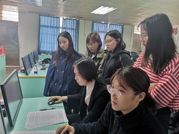 開(kāi)發(fā)區(qū)第五小學(xué)承辦區(qū)道德與法治論文評(píng)審工作