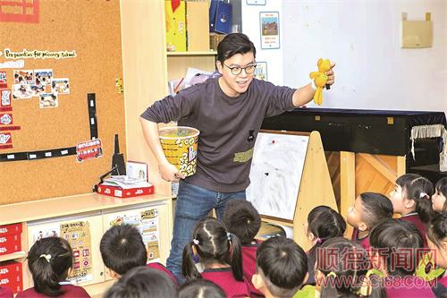 “我想成為一名小學(xué)生！”